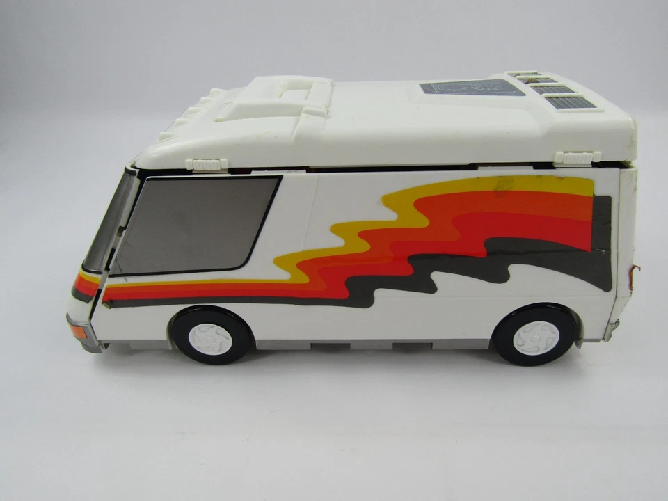 De Colección Micro Máquinas Super Van City Desplegable Autocaravana Galoob Juego Incompleto Foto 3 de 4