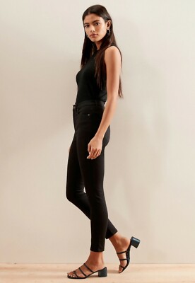 Banana Republic High-Rise Skinny Jeans No Fade Black Size 26/2 PETITE RT$109 NEW