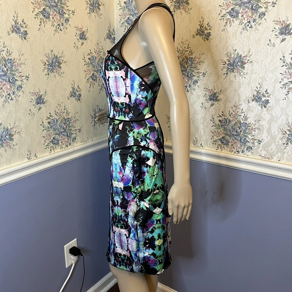 Vestido Milly Mesh Racer seda estampa gráfica multicolorida orquídea, tamanho 6 novo com etiquetas - Imagem 4 de 4