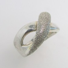 925 Sterling Silver Criss Cross Band Ring Size 6 - 7.4g