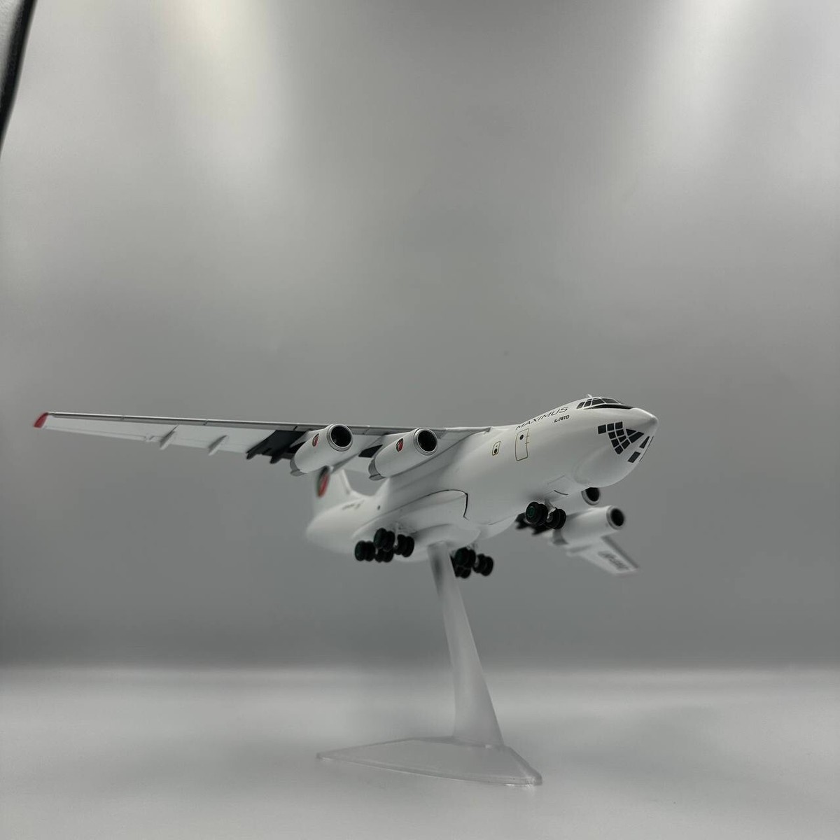 Aircraft model Ilyushin IL-76TD Maximus Air Cargo UR-BXQ 1 Aircraft model Ilyushin IL-76TD Maximus Air Cargo UR-BXQ 1