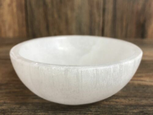 XL Selenite "Charging" Bowl White Crystal Stone Reiki CHARGED Healing Cleansing - Picture 1 of 9