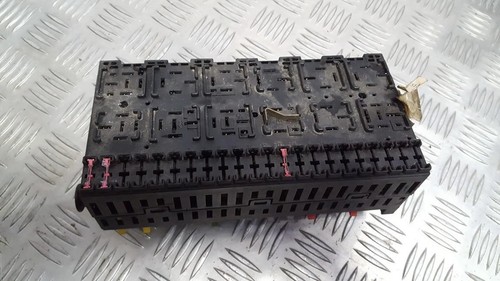 357937039 Sicherungskasten Steuergerät  Volkswagen Passat DE335946-38