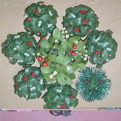 Vintage Christmas 8 Mistletoe Kissing Balls MCM 60s Hong Kong red, white berries