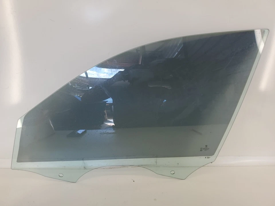 2014 BMW 335xi 335i 328i 328xi E90 Sedan Front Left Driver Door Glass / Window - Image 3 of 4