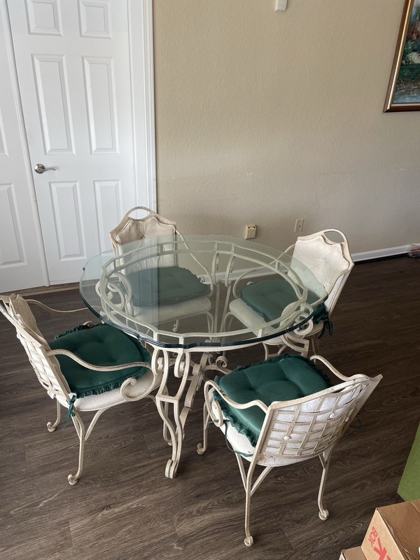 Patio Dining Table And Chairs