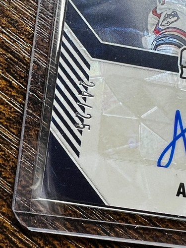 2024-25 Panini UConn Azzi Fudd Auto 24/25 Private Signings UConn Huskies SSP - 第 4/4 張圖片