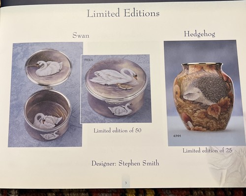 Moorcroft English Pottery And Enamels. 2 Brochures Catalogs 2002 Excellent - Picture 4 of 5