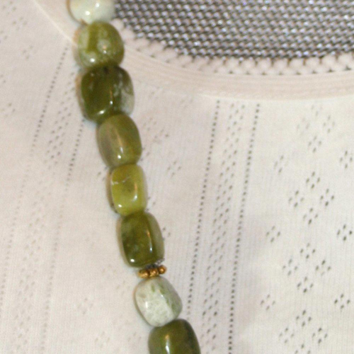 Olive Jade Green White Semi Precious GemStone Polish Necklace 28" - Picture 2 of 5