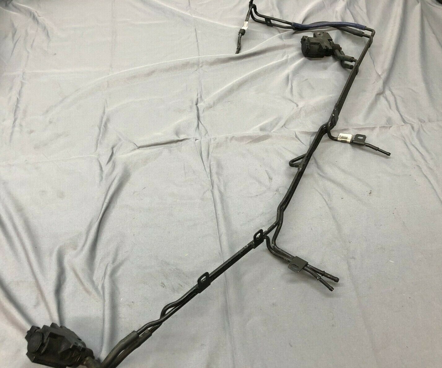 FERRARI 488 GTB TURBOCHARGING SYSTEM RIGID PIPE SOLENOID VALVE OEM 319332 316062