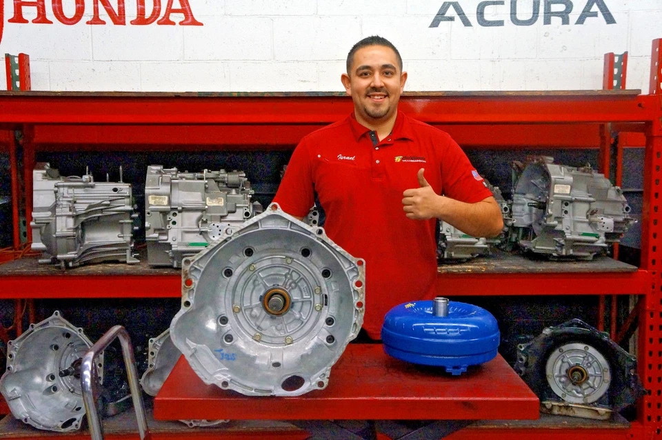 Chevy GM Silverado 2003 Cadillac Escalade Yukon 4L60E transmisión 2x2 Foto 3 de 4