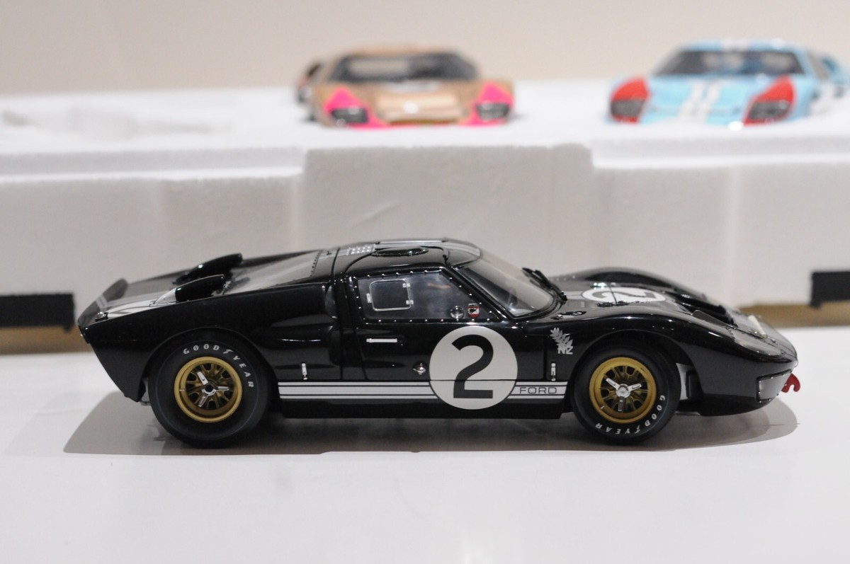 EXOTO RLG18SC2 FORD GT40 GIFT SET 1-2-3 LE MANS 1966 SCALE 1 EXOTO RLG18SC2 FORD GT40 GIFT SET 1-2-3 LE MANS 1966 SCALE 1