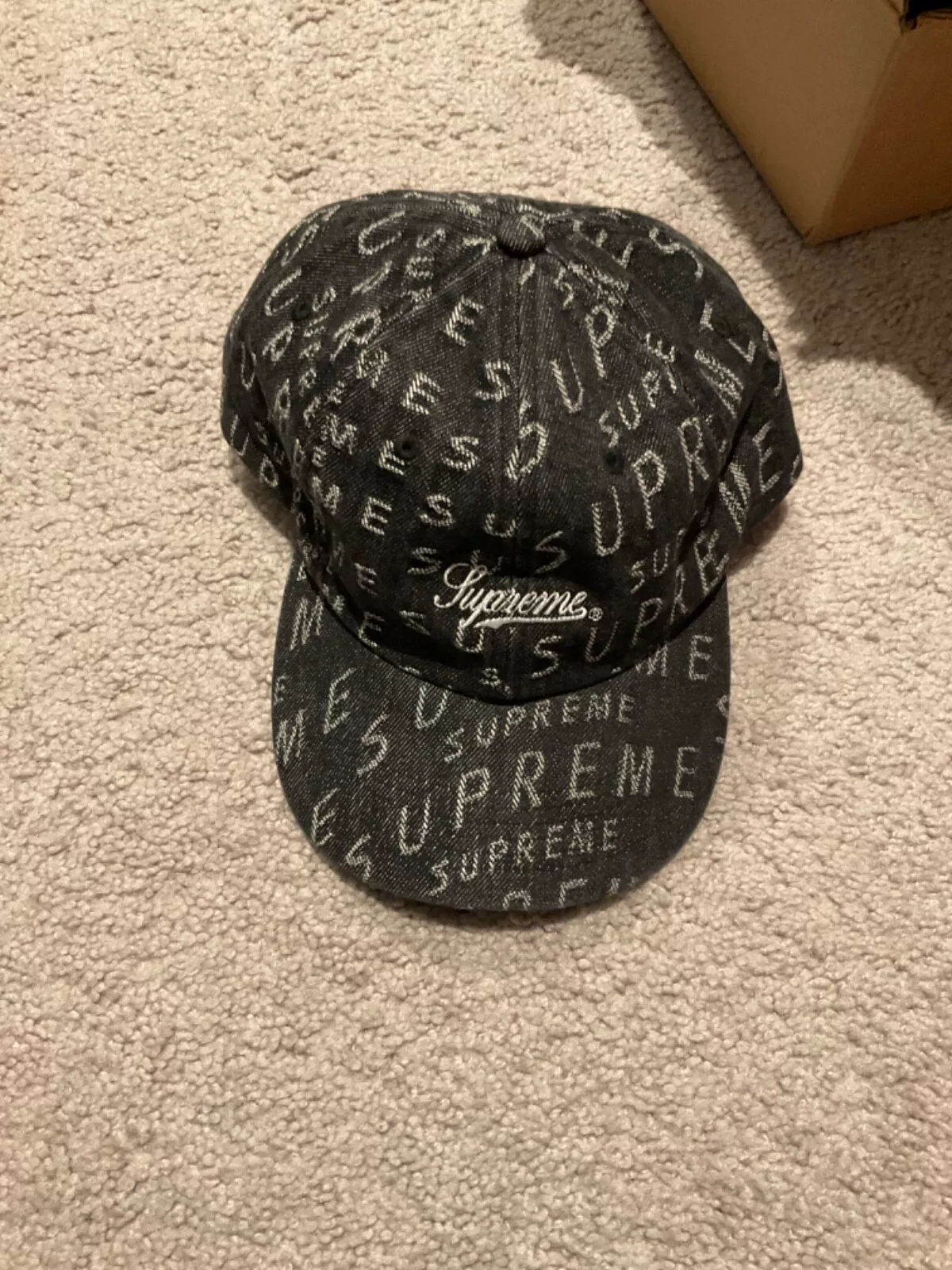 SUPREME   CHAPEAU NOIR 6 PANNEAUX LOGO JACQUARD CHAÎNE DENIM SS21 SEMAINE 17 / NEUF
