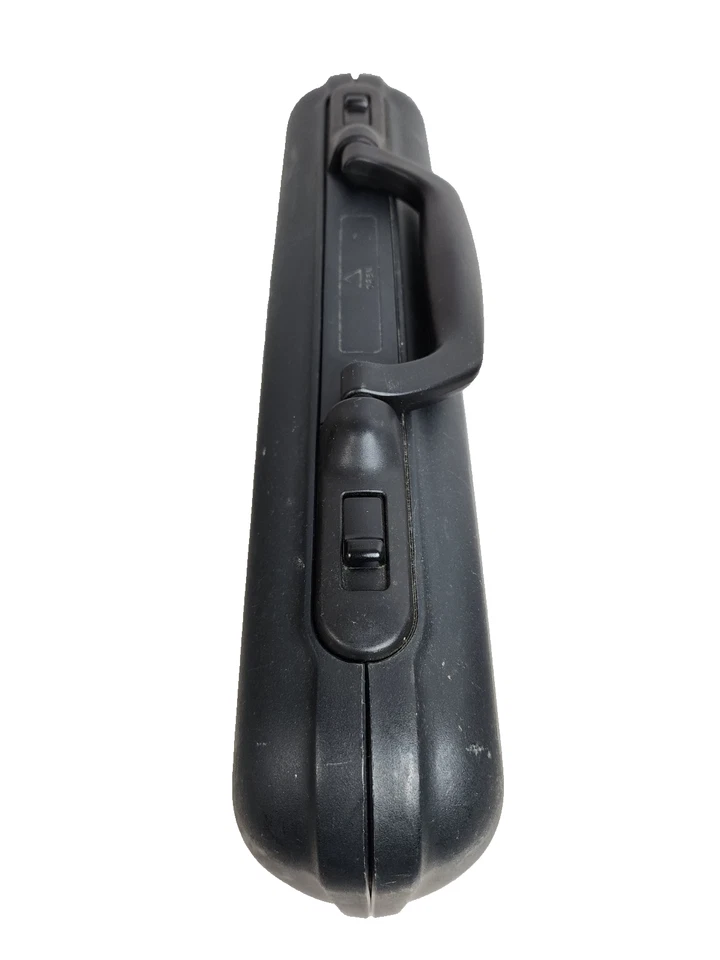 Vintage Quasar x12 Autofocus VHS Recorder Camcorder Camera with Case - Image 4 of 4