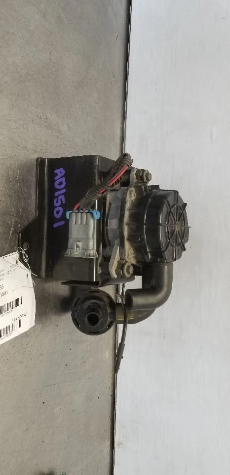 Bomba de inyección de aire Chevy Tahoe 99 5,7 L Foto 4 de 4