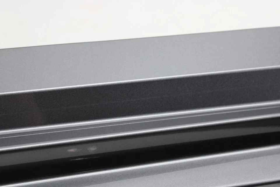 Оригинальный молдинг для правой качающейся панели 2017-2022 Infiniti Q60 768525CA0H NH1 - Изображение 4 из 4