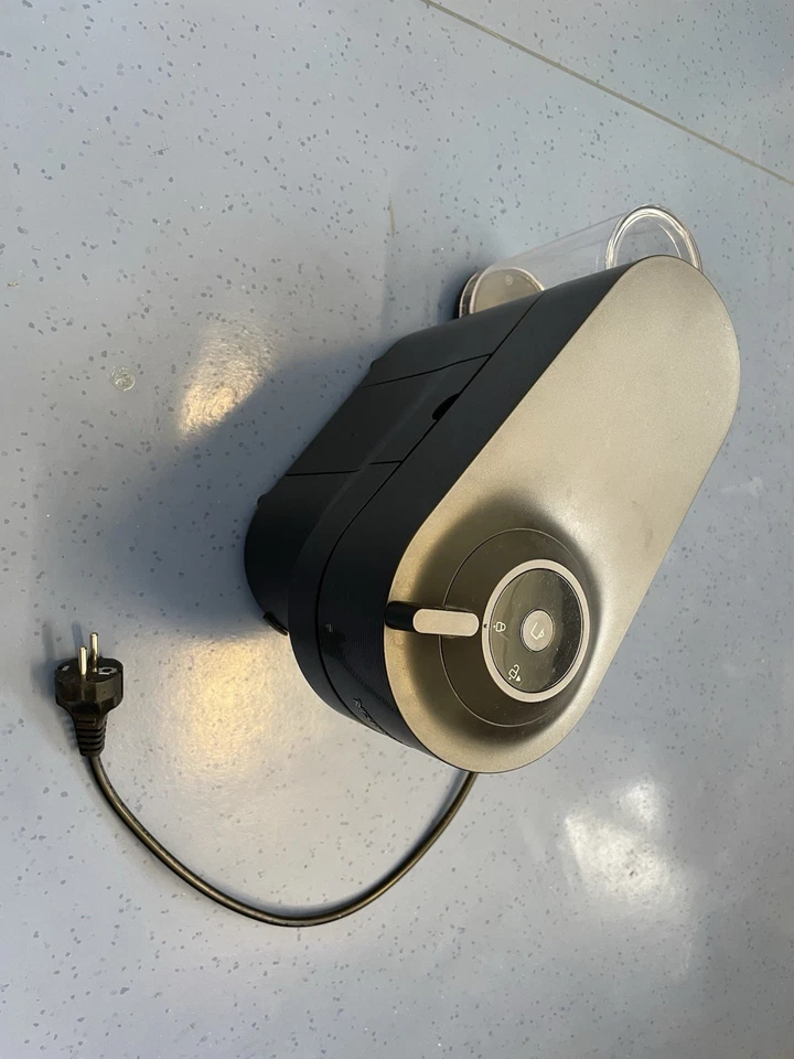 DeLonghi Nespresso Vertuo Pop ENV90.B 19bar Pad-/Kapselmaschine - Liquori Black