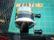 W2057 AR ZEBCO OMEGA ONE SPINCAST FISHING REEL