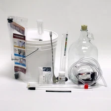 1 Gallon Vintner's Best Deluxe Wine/Mead Making Equipment Kit