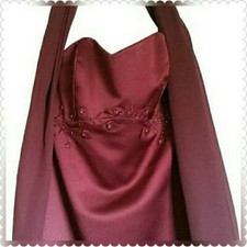 Beautiful Wine color Strapless Formal Dress/Gown w scarf Size 4