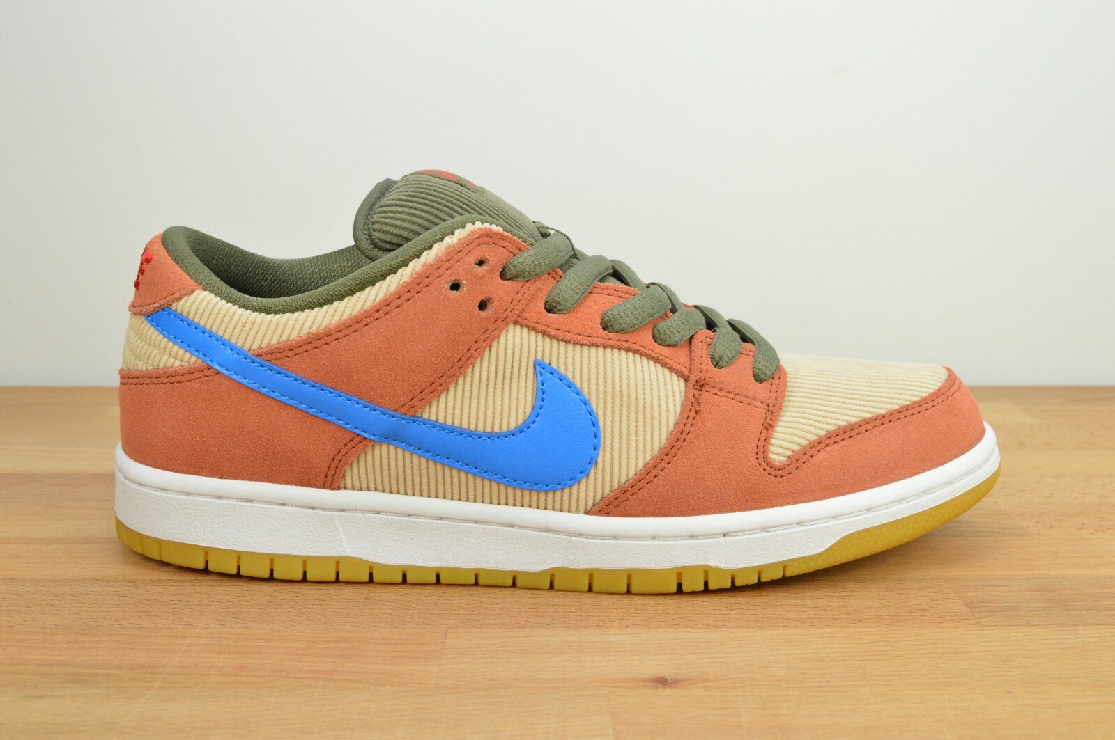 NEW Nike SB Dunk Low Corduroy Dusty Peach Size 9 BQ6817-201 | eBay