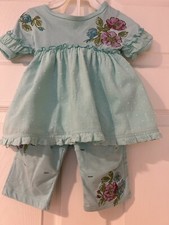 Baby 3 Piece top/pants/hat Set Guess baby Size 6/9 Months