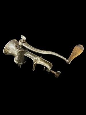 Vintage Universal Hand Crank Meat Grinder Food Chopper LF&C New Britain