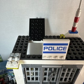 LEGO City Police Station 60047 Complete Set 2014 w/ Vehicles & Figures