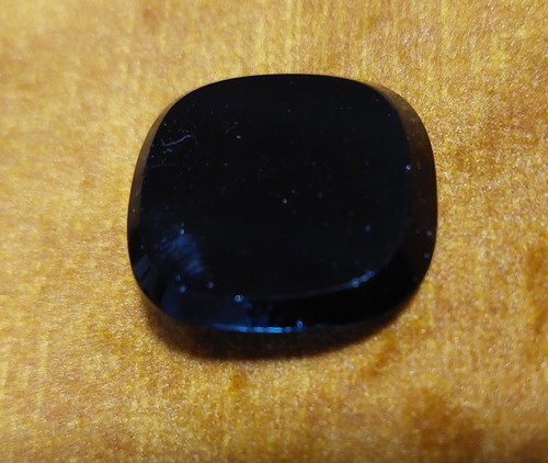 Lot De 2 Boutons Vintage En Plastique Doré Et Noir – Parfait Pour Collection Ou Couture