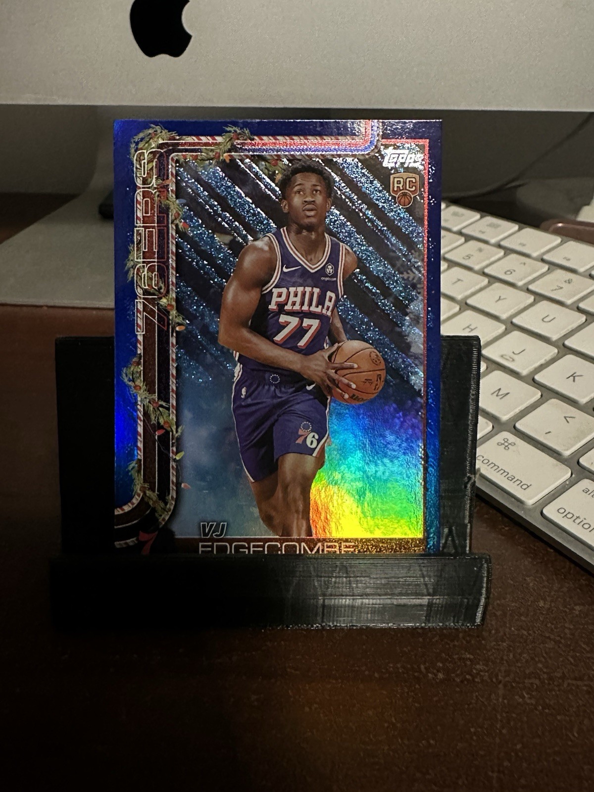 2025-26 Topps Holiday - VJ Edgecombe #H163 Holiday Metallic Blue Glitter (RC)