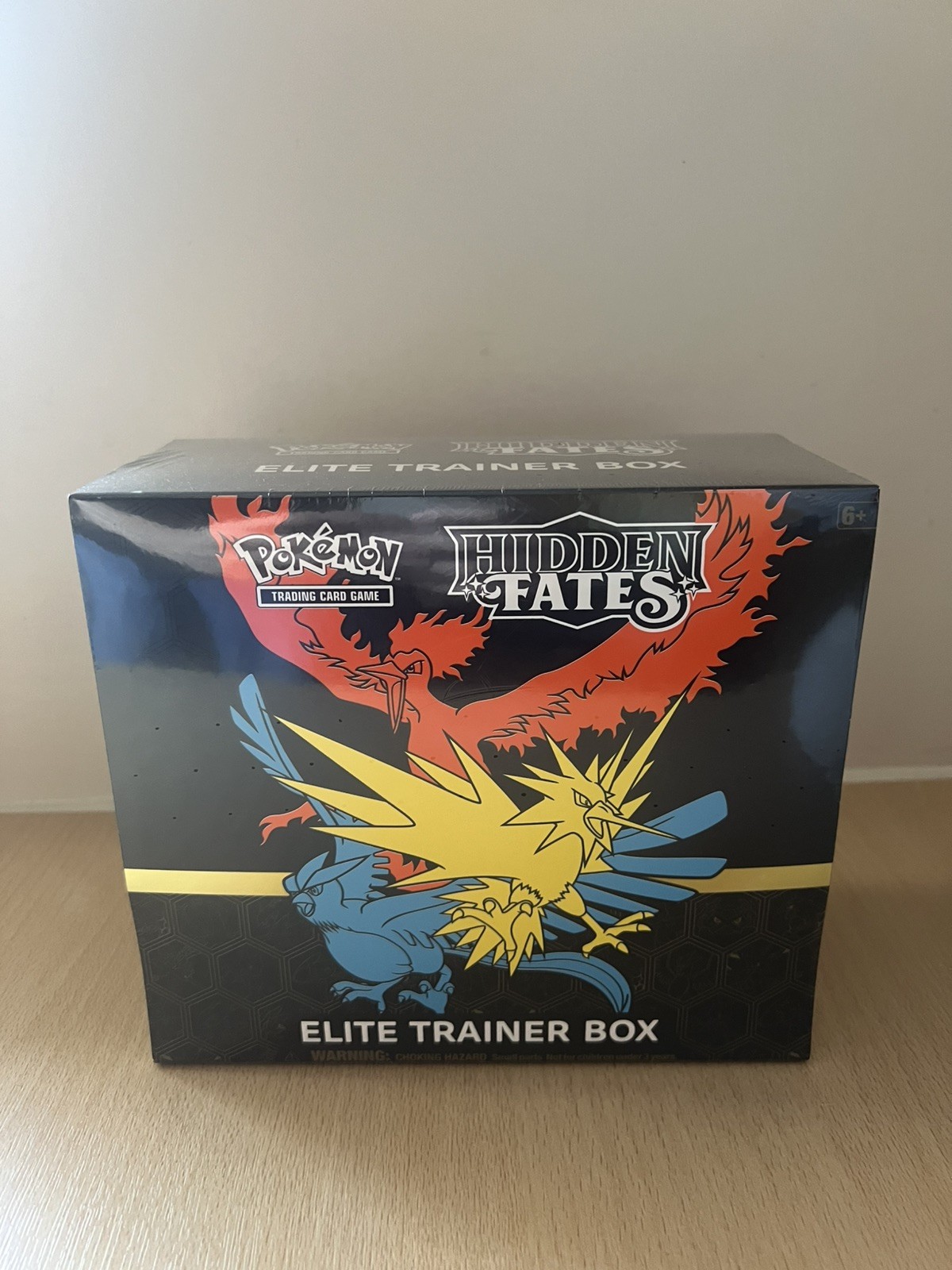 Pokemon TCG Hidden Fates Elite Trainer Box ETB Brand New & Factory Sealed (A)