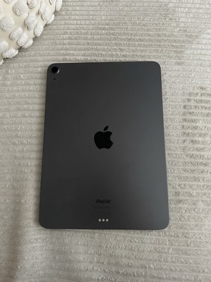 Apple iPad Air (5. Gen) 2022, WiFi, 64 GB, 10,9 Zoll, Space Grau, neuw. Zustand