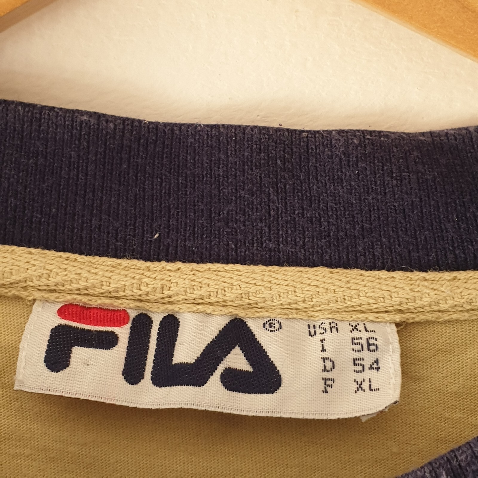 Fila vintage 90s retro Mens short sleeve T shirt big logo Yellow Mens Size XL