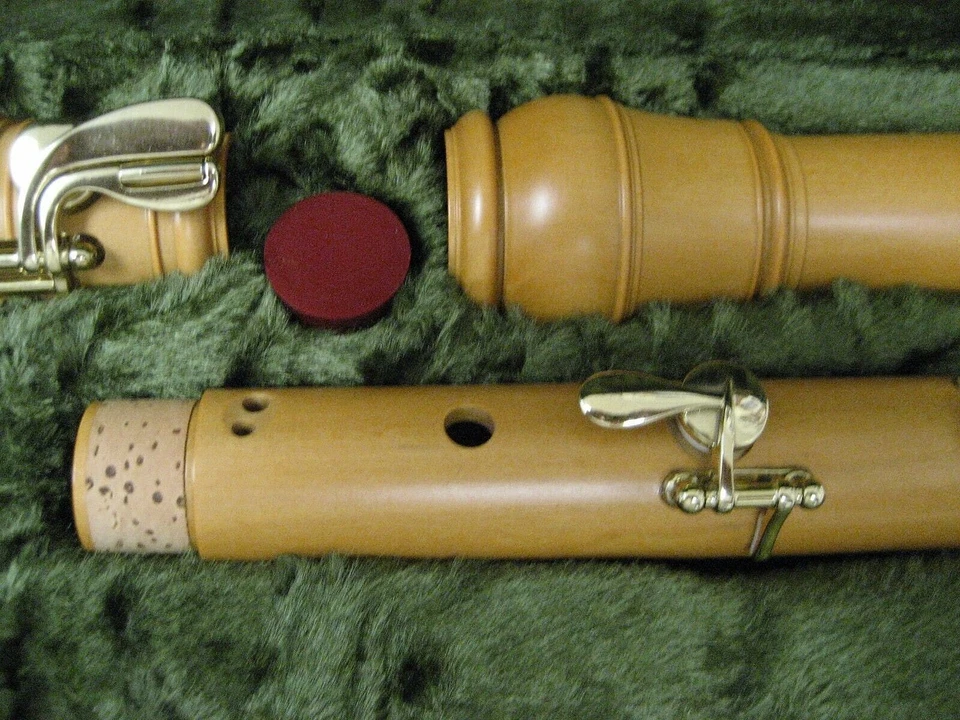 Nueva Grabadora Moeck Modelo 4924 "Rottenburgh" Tenor PLUS - Boj, 4 teclas Foto 3 de 4