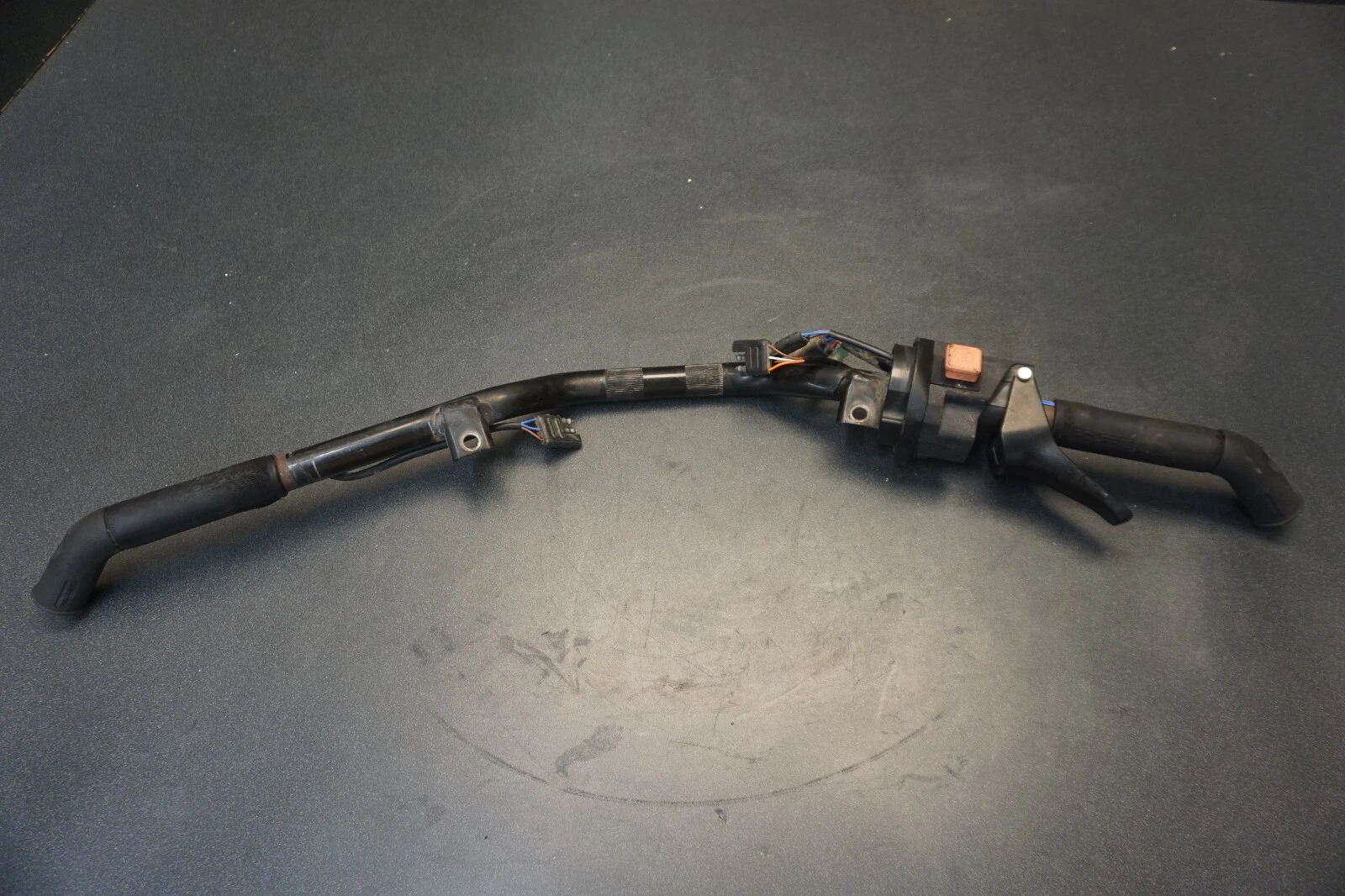 2006 Polaris OEM Handlebar w/ Throttle & Wiring Ass'y FST Switchback