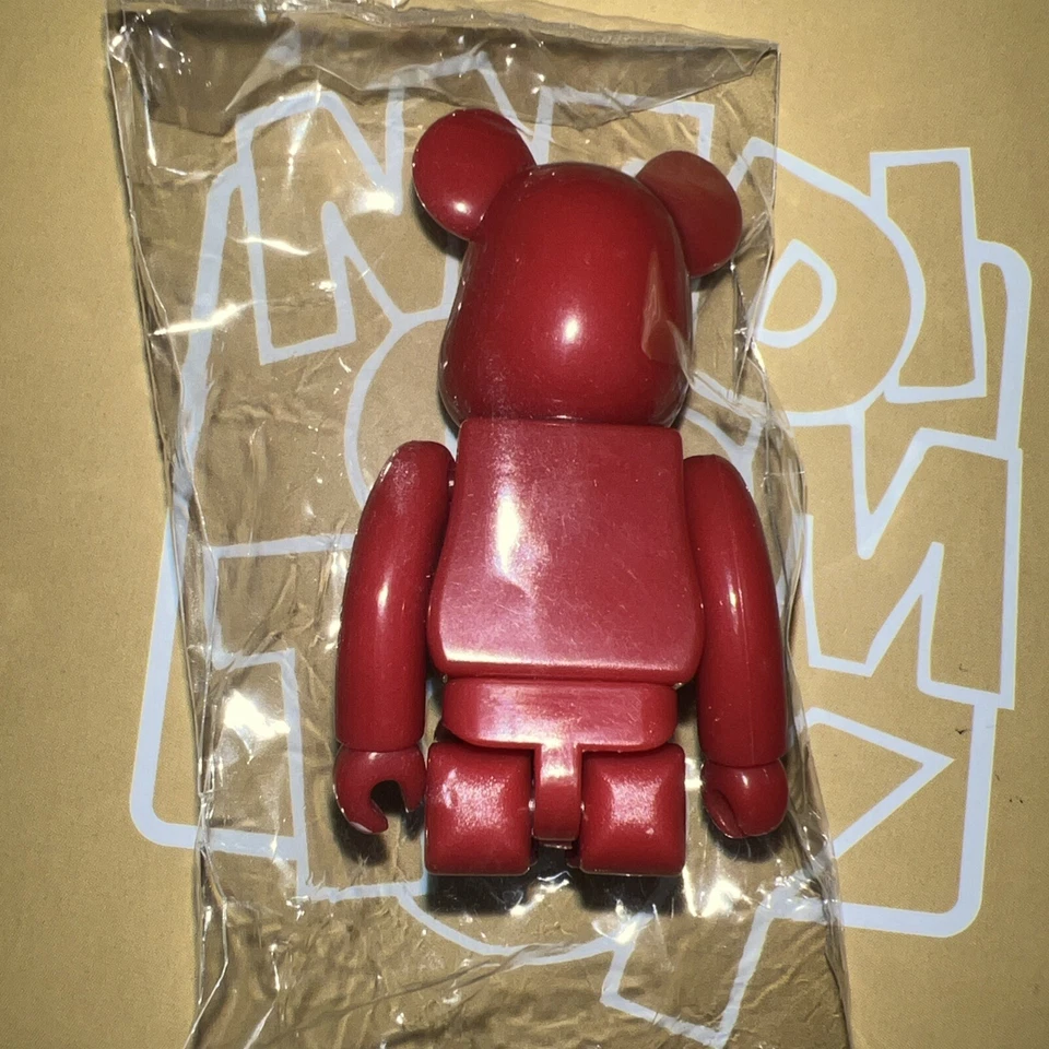 Medicom Be@rbrick 🐻🧱Serie 28 Artista S28 Variante Roja Coágulo Edison 100% Foto 2 de 2