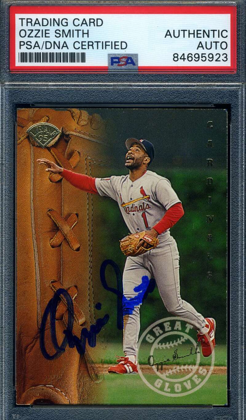 Ozzie Smith PSA DNA Signed 1995 Donruss Leaf Great Gloves Autograph
