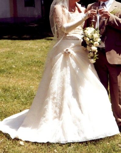 Brautkleid LADYBIRD Ivory in Gr. 38 - Bild 3 von 11