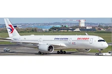 JC Wings 1/400 A350-900 B-323H Flaps Down Configuration China Eastern Airlines