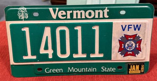 VERMONT VFW VETERANS OF FOREGIN WARS JAN 2002 14011 LICENSE PLATE TAG