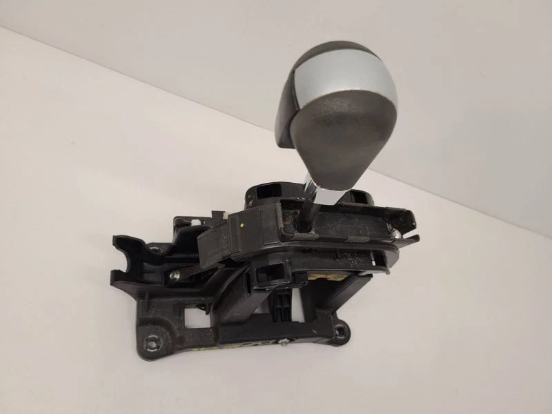 07-09 PONTIAC TORRENT AUTOMATIC FLOOR SHIFTER LEVER ASSEMBLY - Image 2 of 4