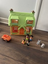 ELC Happyland Rose Cottage Mum, Dad, Son, Toddler, Dog, Bunny Rabbit, Car 