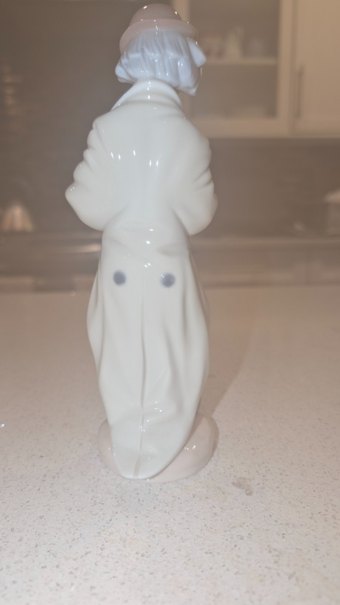 Lladro #5471 Hand-Painted Porcelain 