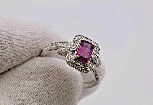 Platinum Kashmir Sapphire & Diamond Ring | 0.98ct Unheated Sapphire | GIA