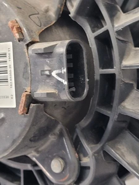 2004-12 雪佛兰迈锐宝 2.4L 散热器 冷却风扇 电机总成 15788745 原始设备制造商 — 第 4/4 张图片