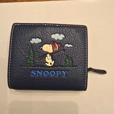 Coach Peanuts Snoopy Blue Women s Folding Zip-Around Wallet ID Window Cards