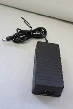 AcBel Netzteil ADC018 Switching Adapter 12V 5A schwarz