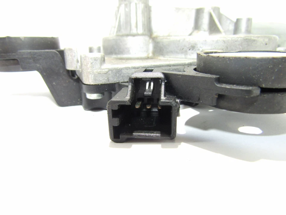 Ford C-Max 2007 Rear window wiper motor Wishermotor Hinten 0390201823 Foto 3 de 4