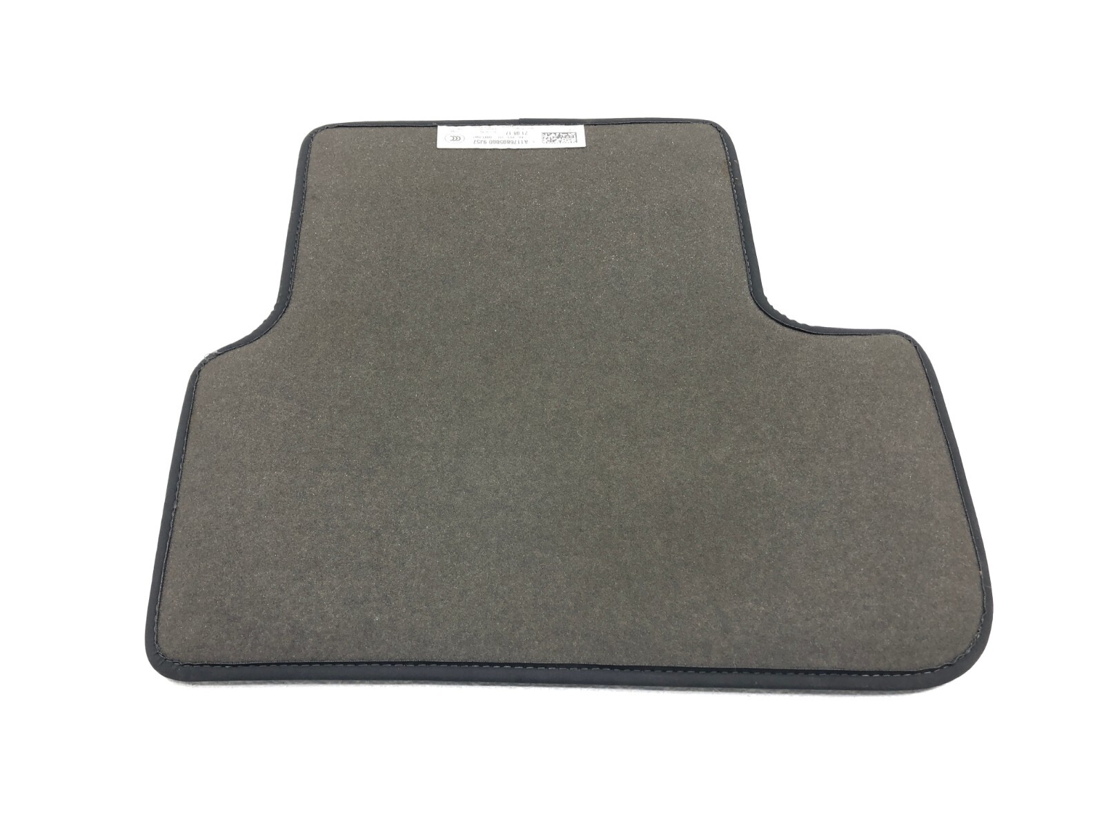 20142019 MERCEDES CLA250 CARPET FLOOR MATS SET X4 OEM eBay