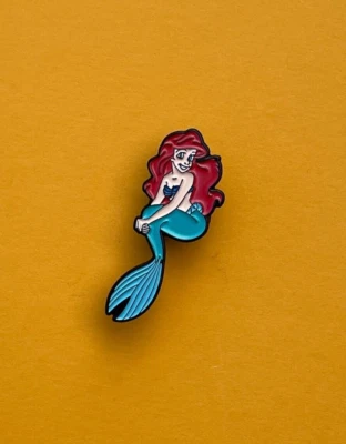 MARKENLOS Pin/Anstecknadel/Emaille-Brosche für ARIELLE* Fans/Meerjungfrau/Flosse